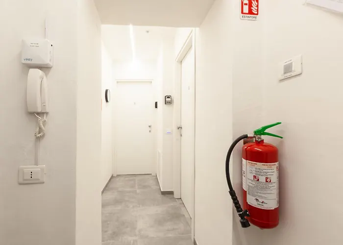 Πανσιόν Holidays 197 Λα Σπέτσια