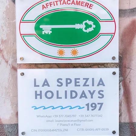 Pensión Holidays 197